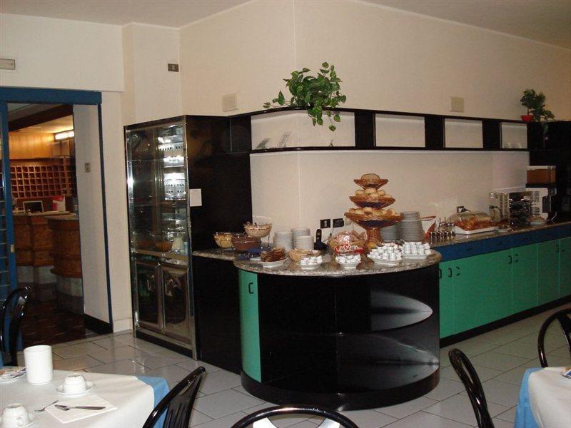 Hi Hotels Riva Del Garda Dış mekan fotoğraf